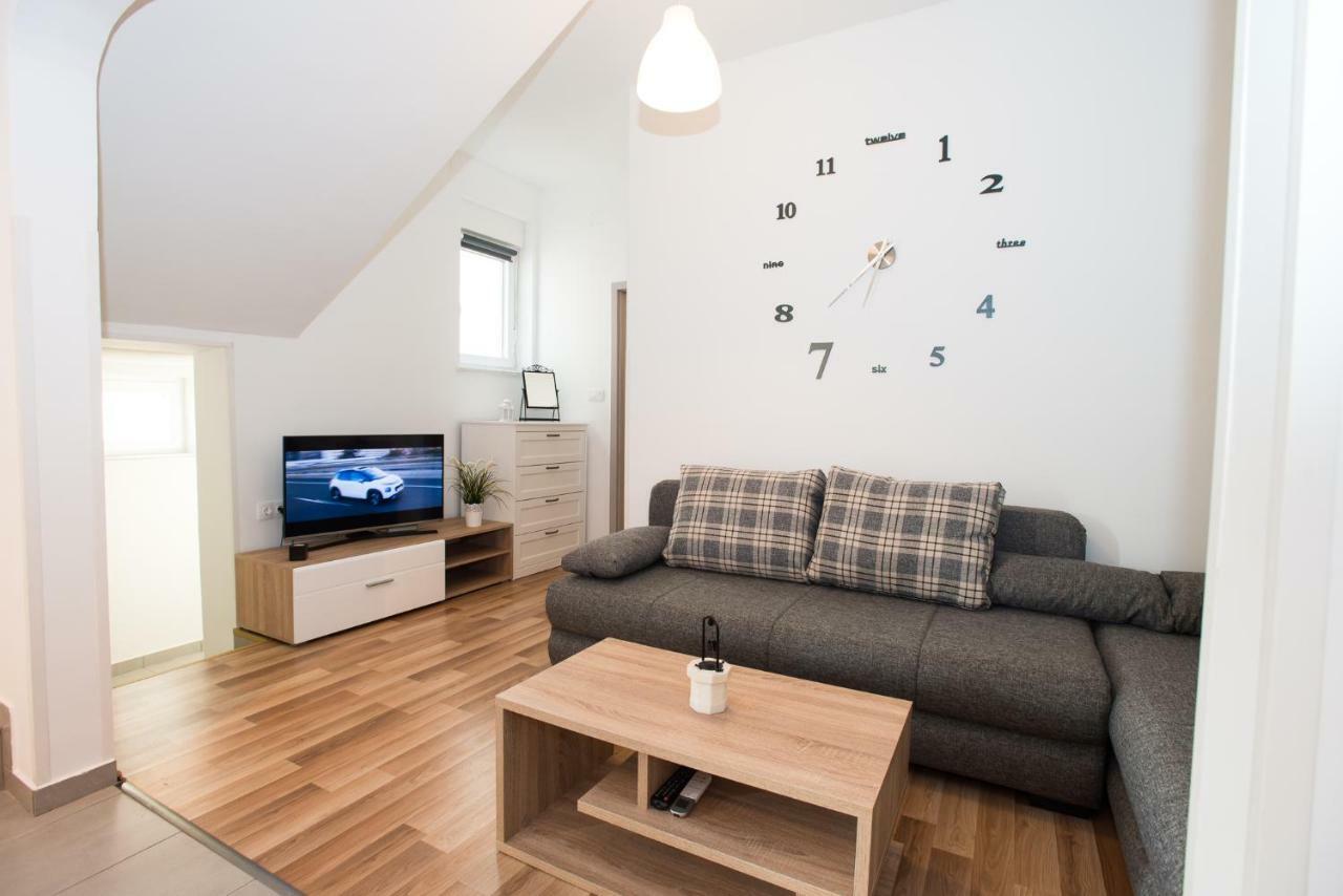 Apartments Omorfia Kraljevica Exterior photo