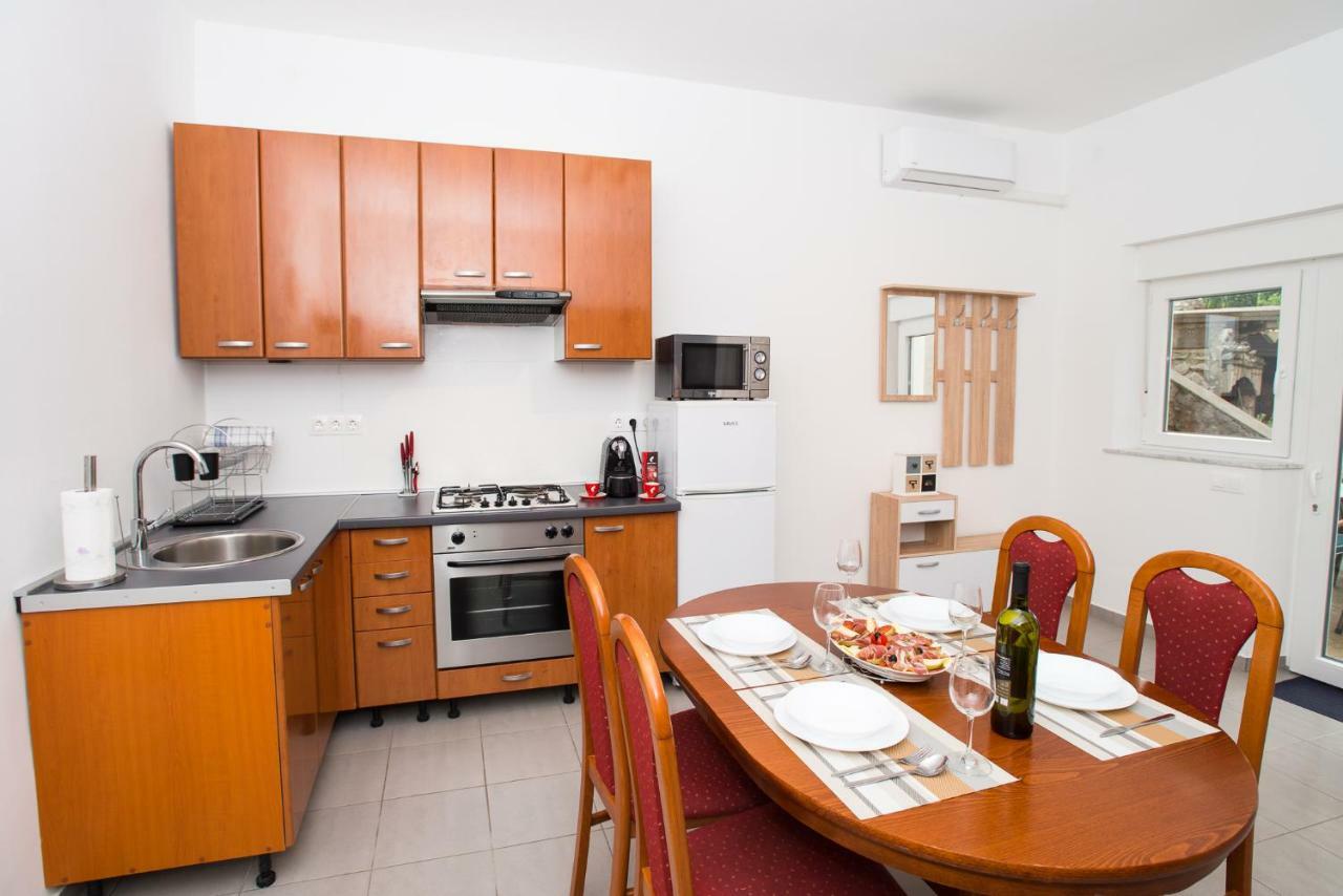 Apartments Omorfia Kraljevica Exterior photo